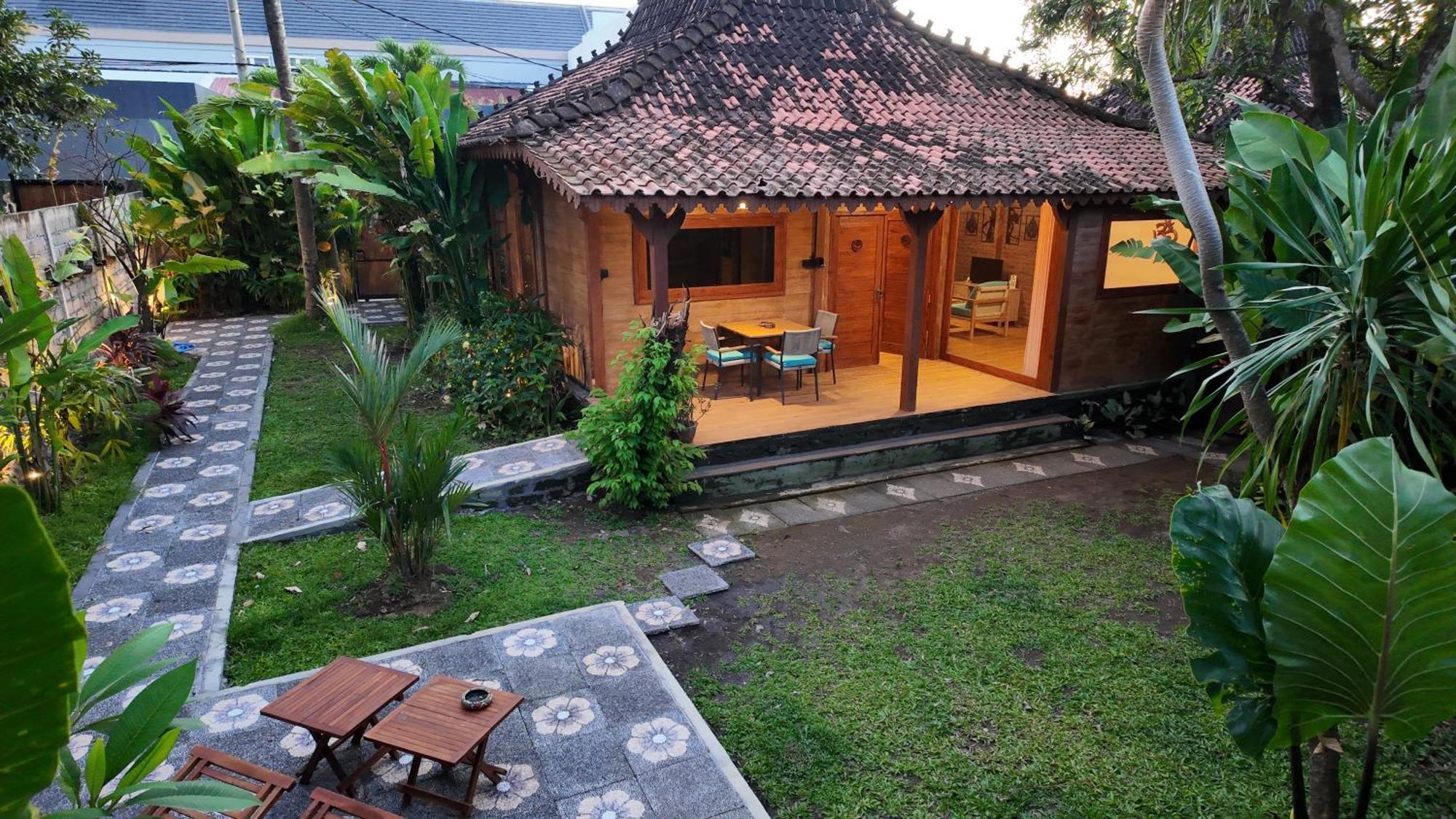Private Joglo In Heart Of Sanur Villa Exterior foto